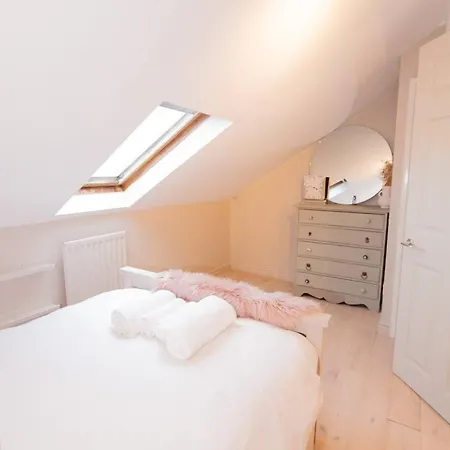 Beautiful West Didsbury 4Br Home Mánchester Exterior foto